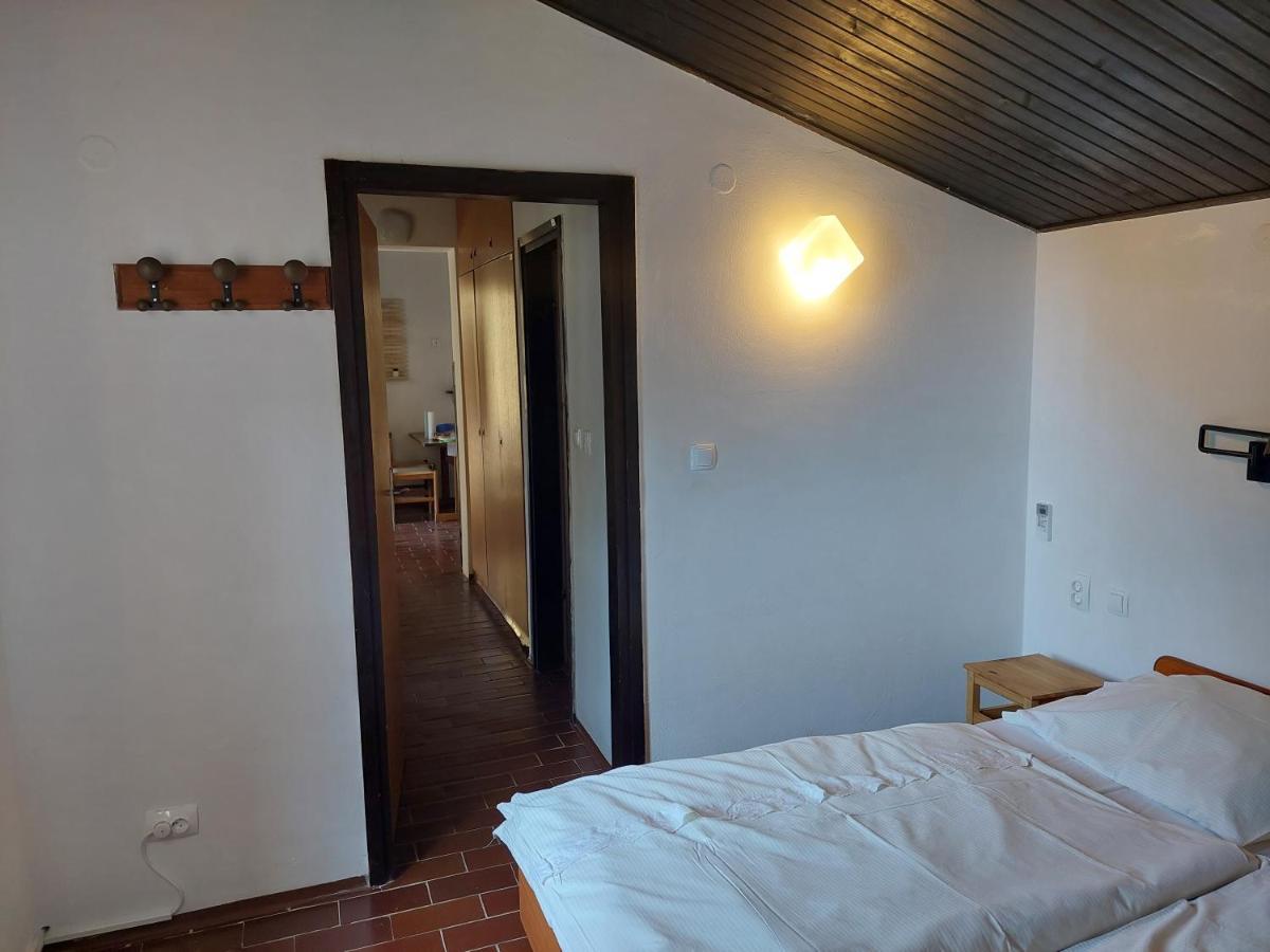 Gavza Sunset Apartment Cres Exterior photo