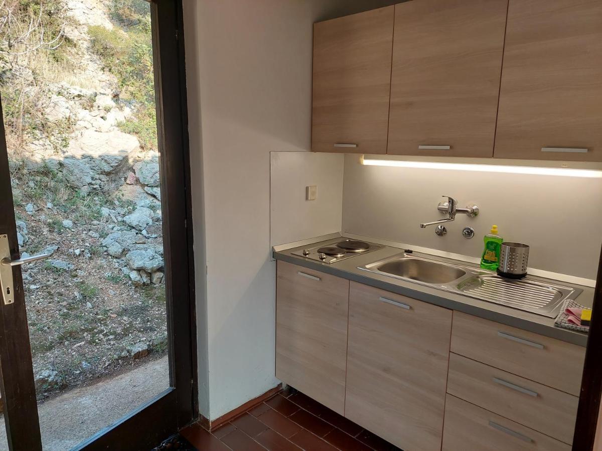 Gavza Sunset Apartment Cres Exterior photo