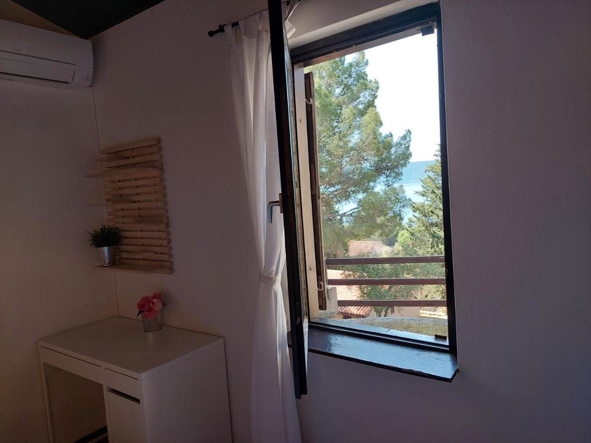 Gavza Sunset Apartment Cres Exterior photo